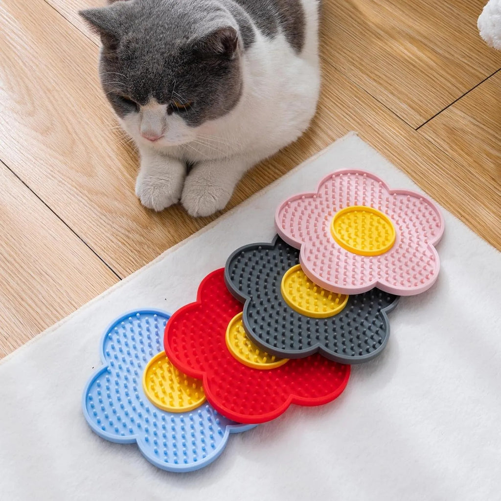 Silicone Flower Lick Mat for Fun Feeding Time